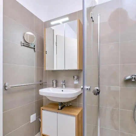 Nora Apartament Mali Lošinj